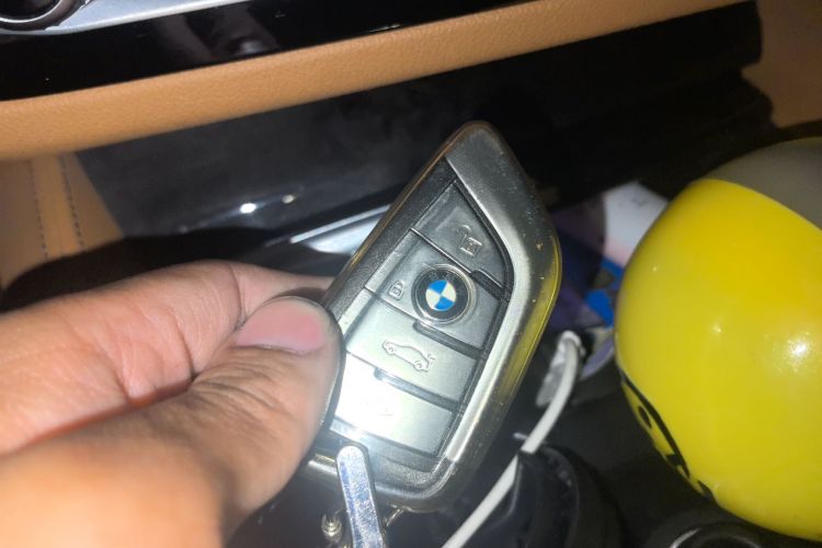 宝马5系 2018款 改款 530Li 领先型 M运动套装中控内饰11