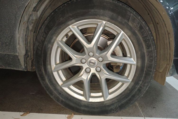 沃尔沃XC60 2021款 T5 四驱智逸豪华版车身外观10