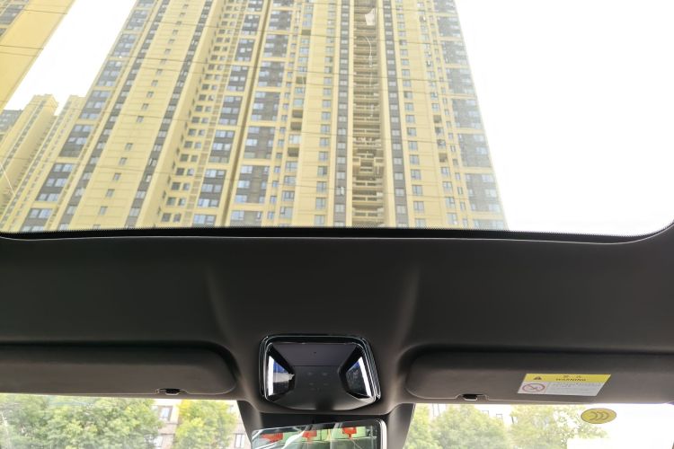 腾势Z9 2024款 1100km 四驱Max版中控内饰22