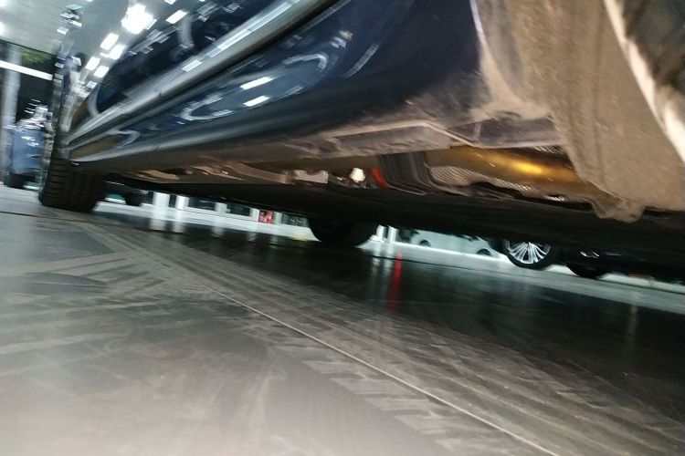 鸿蒙智行 享界S9 2025款 增程 Ultra局部细节9002