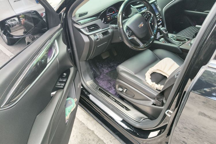 凯迪拉克XTS 2018款 28T 技术型中控内饰7003