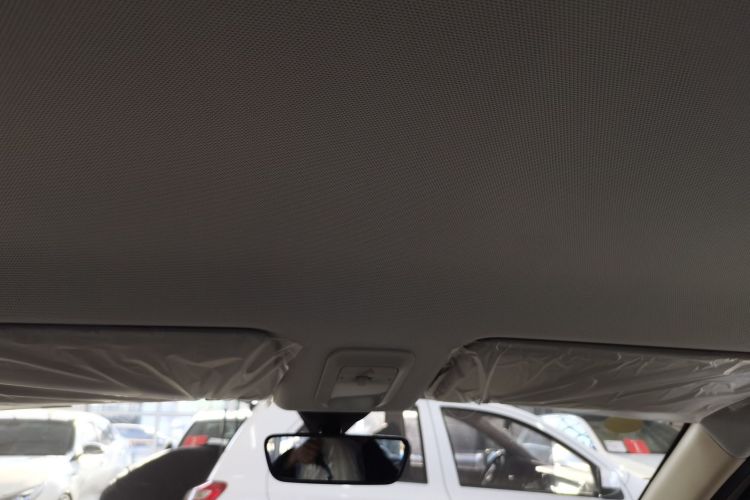 五菱汽车 宏光MINIEV 2025款 四门版 进阶款中控内饰22