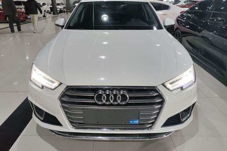 奥迪A4L 2019款 40 TFSI 时尚型 国VI车身外观2