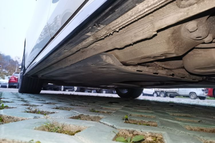 大众 高尔夫 2021款 280TSI DSG R-Line局部细节9002