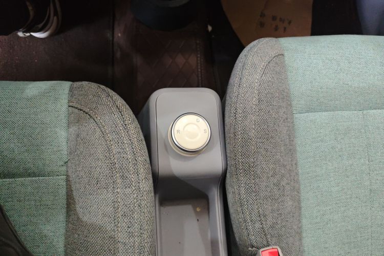 凌宝汽车 凌宝BOX 2022款 卓文君Pro版局部细节18