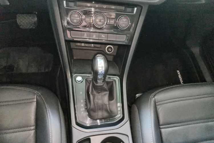 大众 2018款 途安L 280TSI DSG拓界版 7座 国V局部细节18