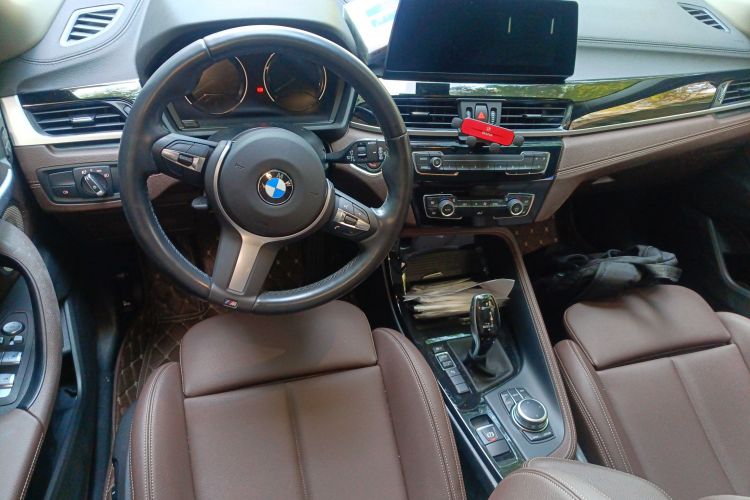 宝马X2 2021款 改款 sDrive25i M运动套装中控内饰7002