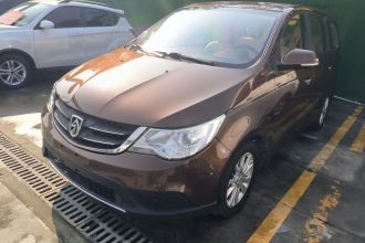 宝骏730 2014款 1.5L 手动标准型 8座