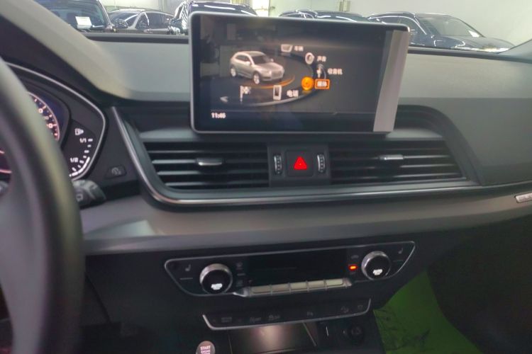 奥迪Q5L 2020款 改款 40 TFSI 荣享时尚型中控内饰16