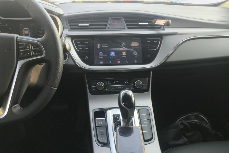 吉利汽车 帝豪GL 2017款 1.8L DCT精英型中控内饰16