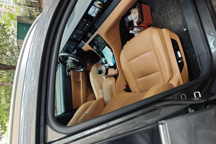 理想汽车 理想ONE 2021款 增程6座版局部细节9005