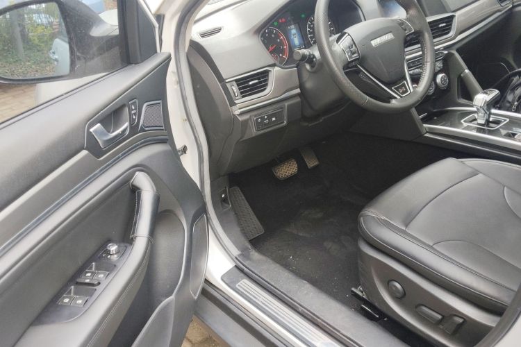 哈弗H6 2018款 红标 运动版 1.5T 自动两驱精英型中控内饰7003