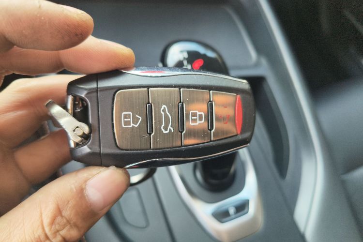 哈弗F7 2021款 1.5T 两驱i型中控内饰11