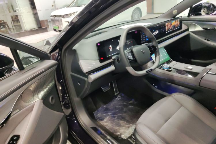 岚图汽车 岚图追光 2024款 PHEV 四驱超长续航旗舰版中控内饰20