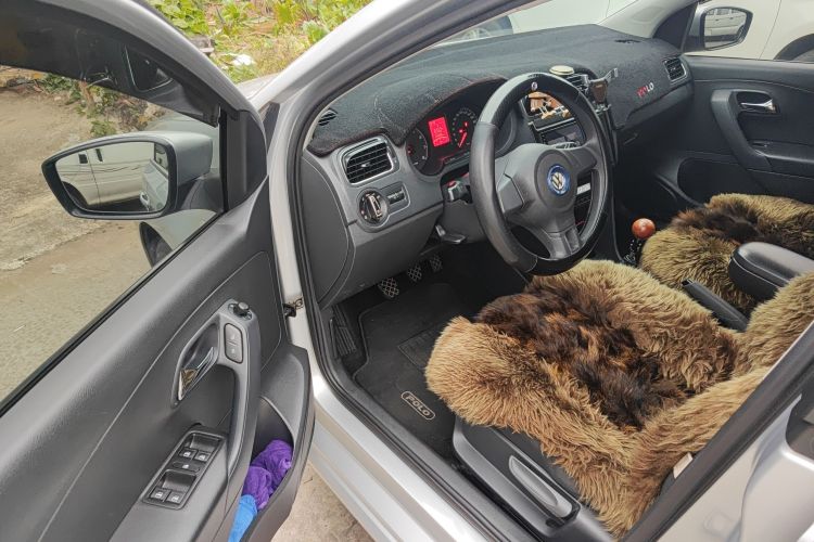 大众 Polo 2013款 1.6L 手动舒适版中控内饰20