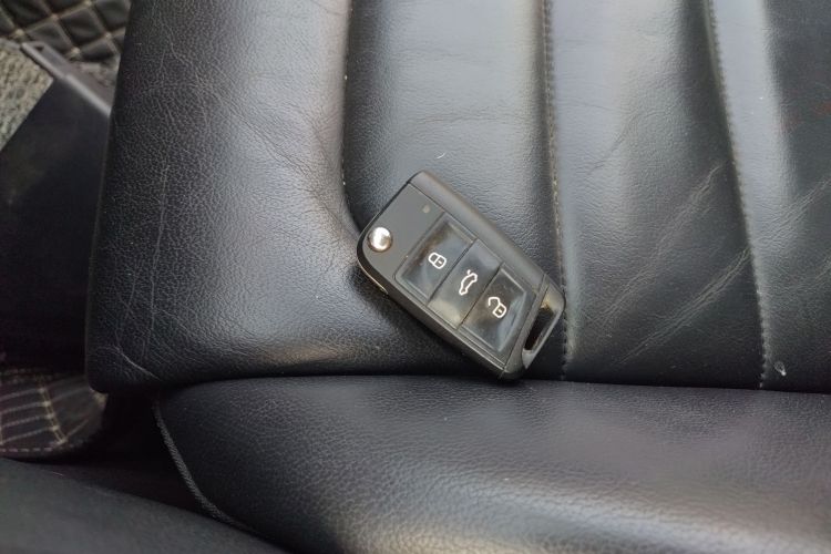 大众 高尔夫 2015款 1.4TSI 自动豪华型中控内饰7001