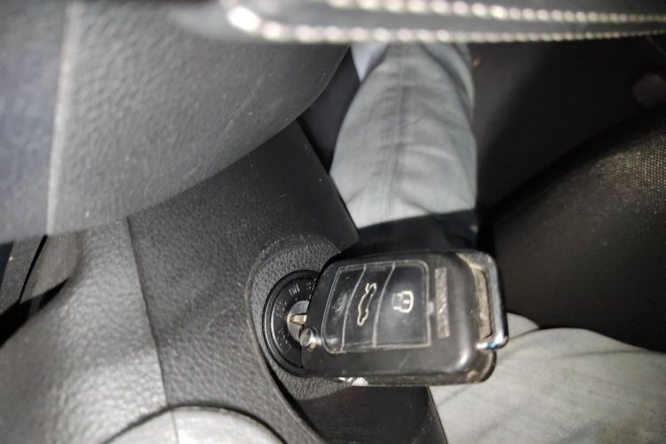 纳智捷 优6 SUV 2017款 改款 1.6T 新创型中控内饰11