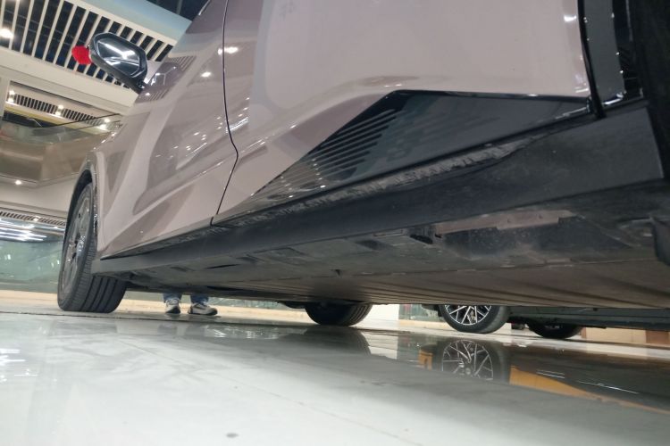 丰田bZ3 2024款 616km 长续航Premium局部细节9002