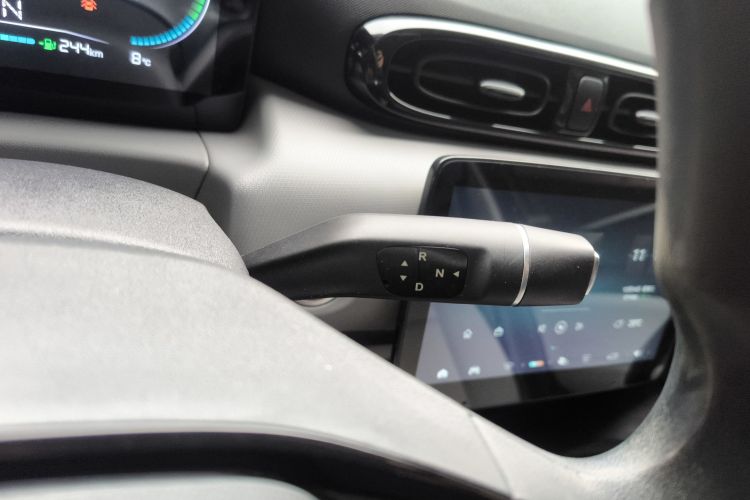 零跑汽车 零跑T03 2022款 炫晶版中控内饰18