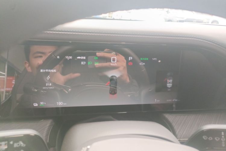 腾势Z9GT 2024款 630四驱Max版局部细节14