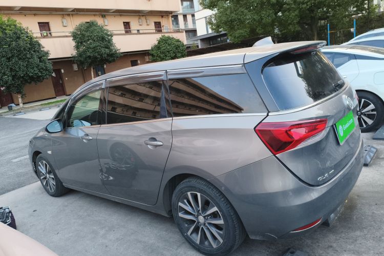 别克GL6 2019款 18T 6座互联尊贵型 国VI车身外观4