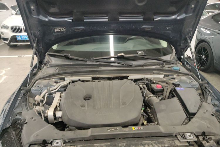 沃尔沃S60 2022款 B4 智逸豪华版机舱底盘24