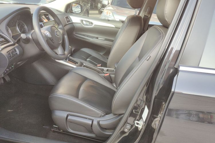 日产 轩逸 2022款 经典 1.6XE CVT舒适版中控内饰19