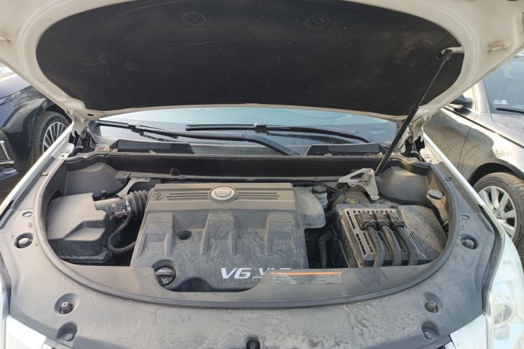 凯迪拉克SRX 2015款 3.0L 精英型机舱底盘24