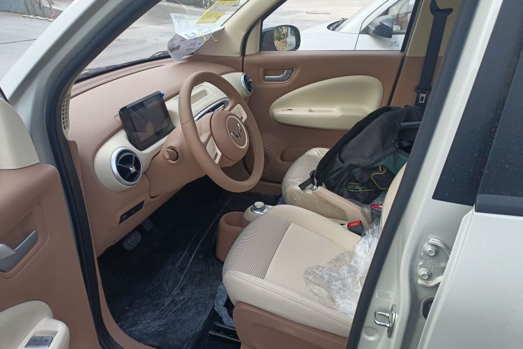 五菱汽车 宏光MINIEV 2025款 四门版 进阶款中控内饰19