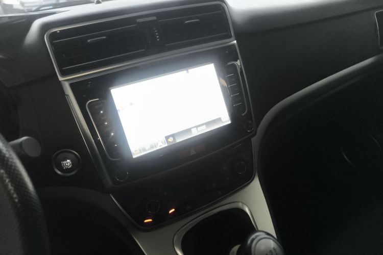 哈弗H6 2017款 蓝标 运动版 1.5T 手动两驱精英型中控内饰16