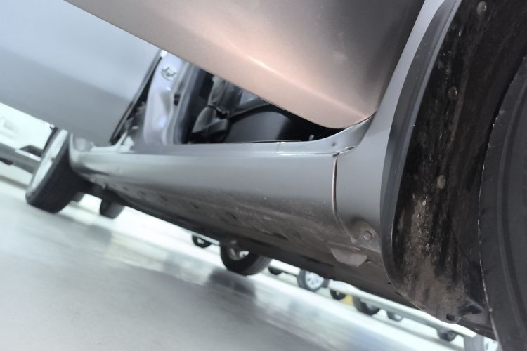 日产 骊威 2015款 1.6XE 手动舒适版局部细节9001