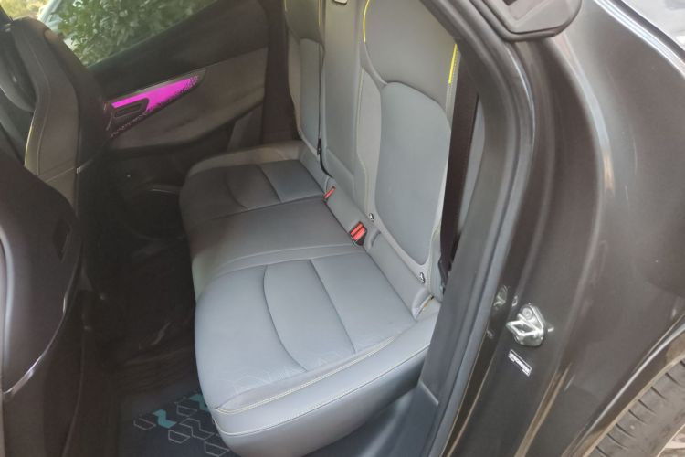 领克08 EM-P 2023款 120km 长续航Halo中控内饰21