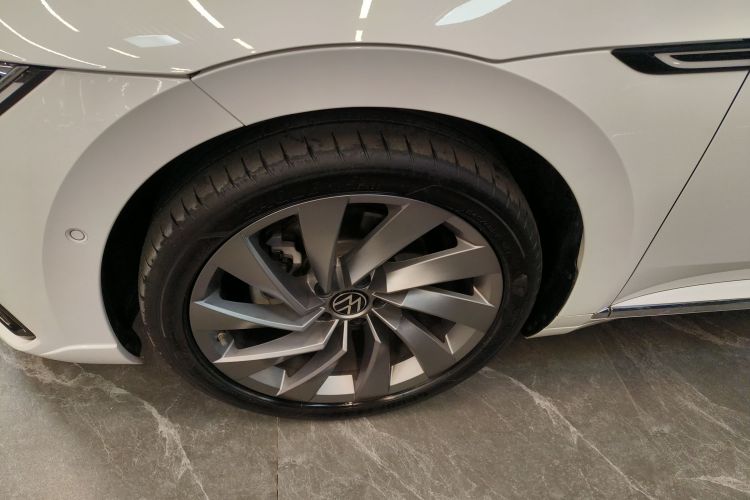 一汽-大众CC 2023款 380TSI 夺目版车身外观35