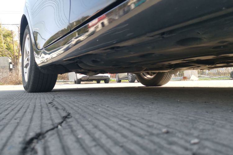 丰田 锐志 2010款 2.5S 风度菁华版局部细节9001