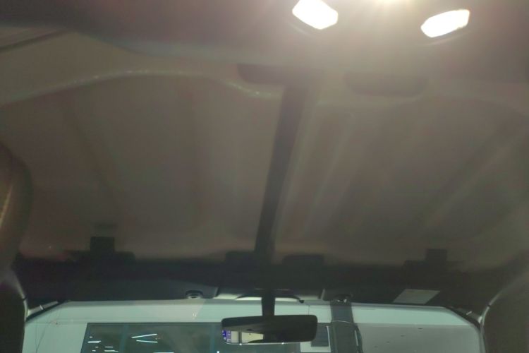 Jeep 角斗士 2022款 3.6L 先行版局部细节22