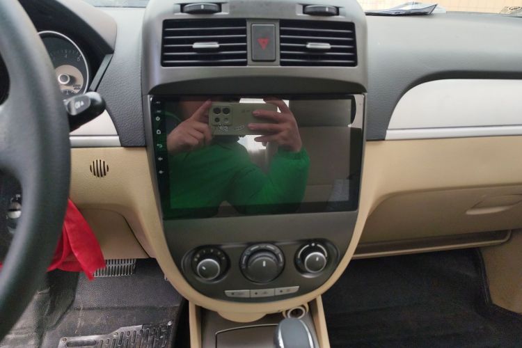 别克 凯越 2013款 1.5L 自动经典型中控内饰16