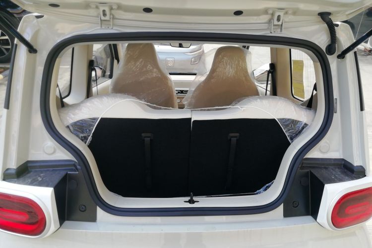 五菱汽车 宏光MINIEV 2024款 第三代 215km 青春版机舱底盘23