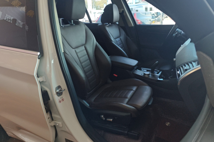 宝马X3 2020款  xDrive28i M运动套装局部细节41