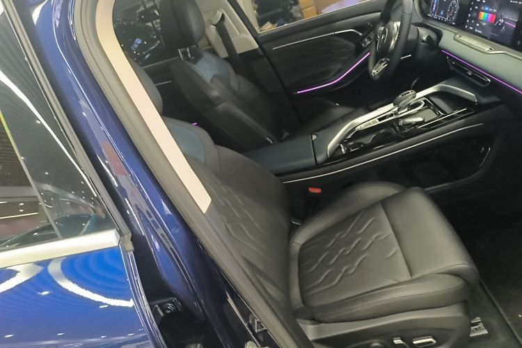 岚图汽车 岚图FREE 2021款 四驱标准增程专属豪华套装局部细节41