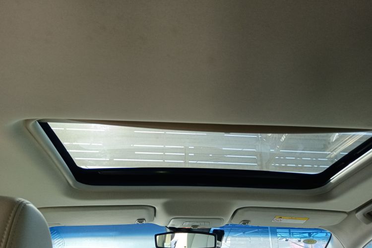 别克GL8 2018款 28T 豪华型 国VI中控内饰22