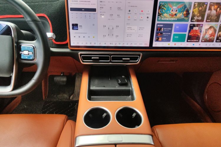理想汽车 理想L8 2023款 Air中控内饰16