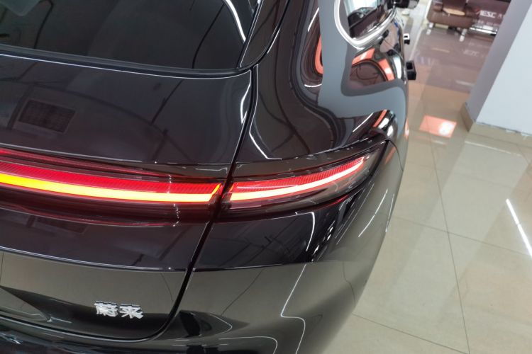 蔚来ET5T 2024款 75kWh Touring车身外观9