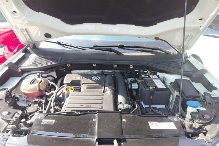 大众 T-ROC探歌 2019款 230TSI DSG两驱进取型 国VI机舱底盘24