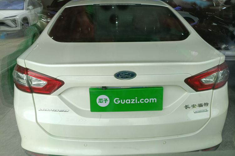 福特 蒙迪欧 2013款 1.5L GTDi180时尚型车身外观6