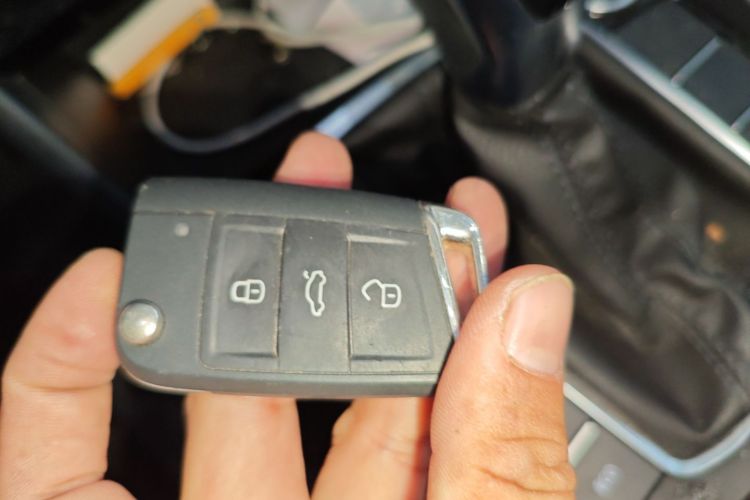 大众 速腾 2023款 300TSI DSG超越版中控内饰7001