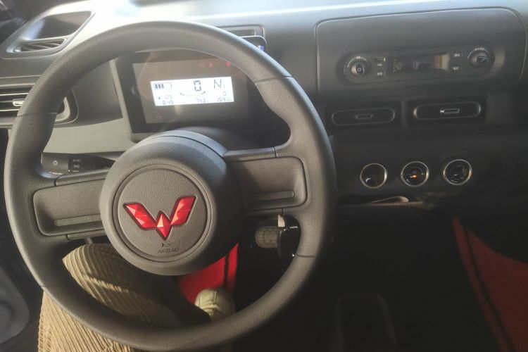 五菱汽车 五菱之光新能源 2025款 201km 舒适型中控内饰12