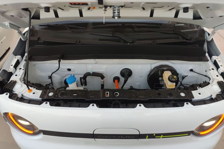 吉利银河 熊猫 2025款 210km 元气熊机舱底盘24