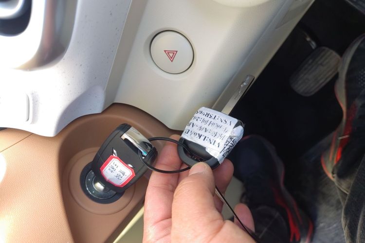 五菱汽车 宏光MINIEV 2024款 第三代 215km 青春版中控内饰11