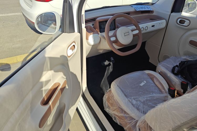 奔腾小马 2026款 222km 炫彩马中控内饰20