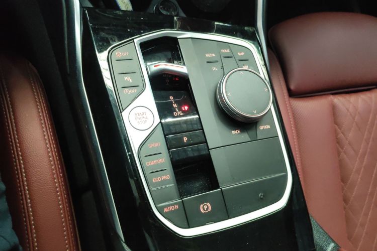 宝马3系 2023款 320Li M运动套装局部细节18